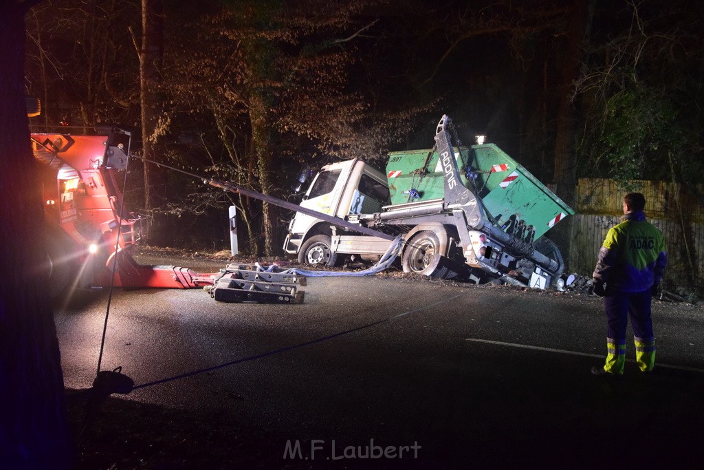 Container LKW umgestuerzt Koeln Brueck Bruecker- Dellbruecker Mauspfad P169.JPG - Miklos Laubert